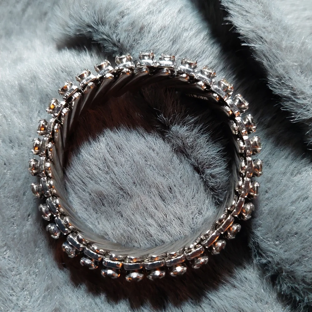 Vintage Rhinestone Set - Picture 3 of 5